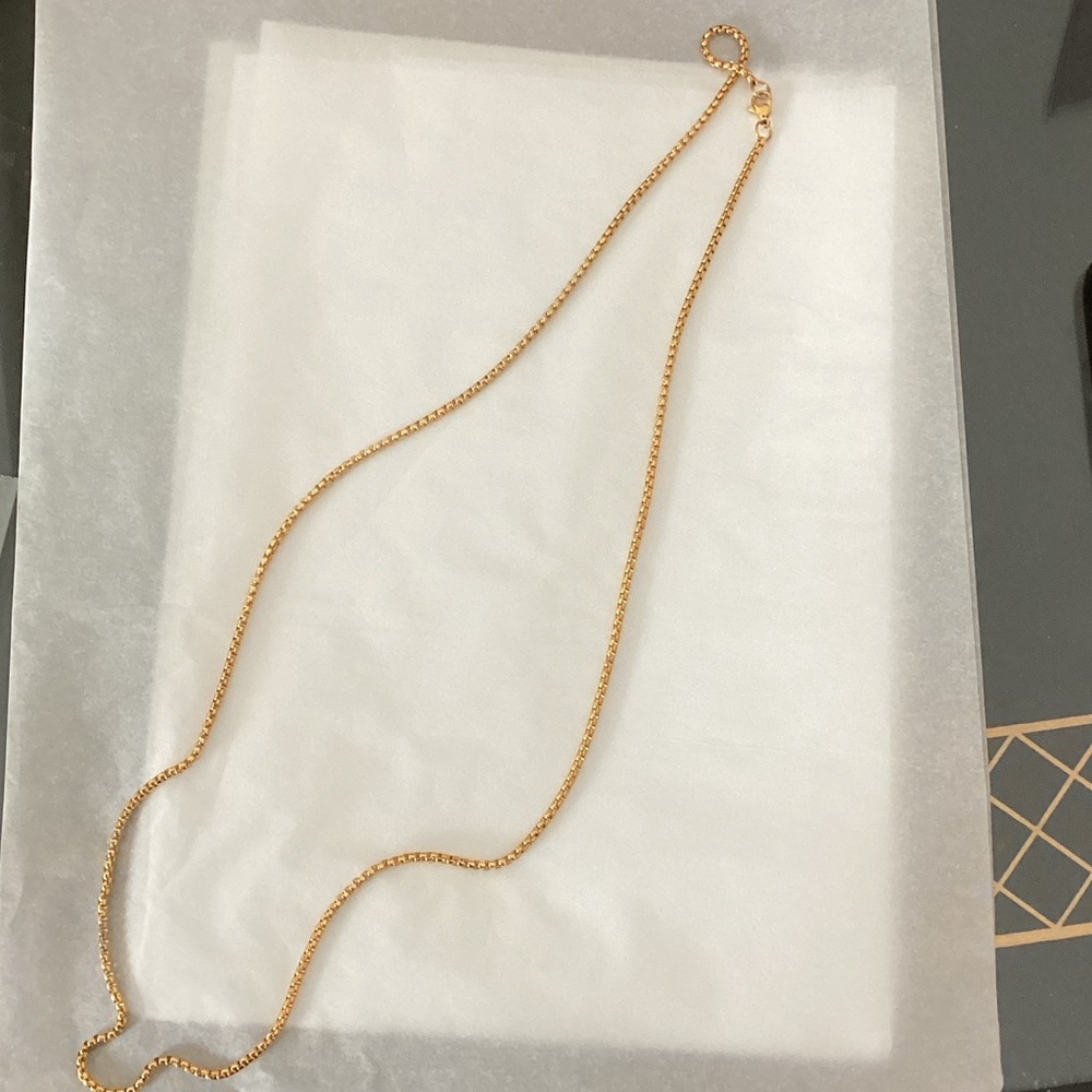 Elegant Gold Necklace